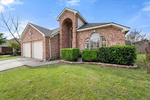 1916 Austin St, Mansfield, TX 76063 - Photo 3