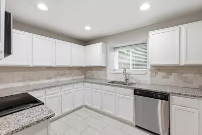 1638 Sunswept Terrace, Lewisville, TX 75077 - Photo 9