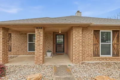 1638 Sunswept Terrace, Lewisville, TX 75077 - Photo 3