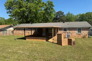 132 Columbia, Palestine, TX 75803 - Photo 31