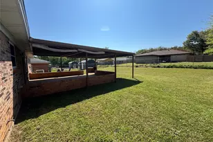 132 Columbia, Palestine, TX 75803 - Photo 23