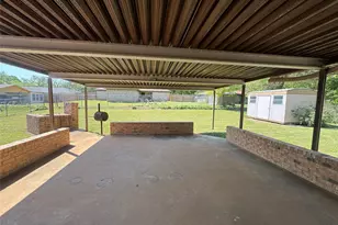 132 Columbia, Palestine, TX 75803 - Photo 25