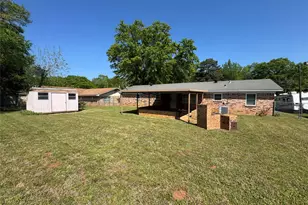 132 Columbia, Palestine, TX 75803 - Photo 29