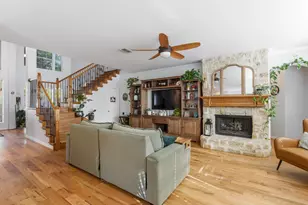933 Oatlands Pl, Burleson, TX 76028 - Photo 7
