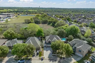 933 Oatlands Pl, Burleson, TX 76028 - Photo 35