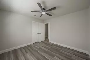 217 Cooper Dr, Hurst, TX 76053 - Photo 29