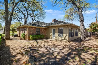 5603 Louise Way Drive, Arlington, TX 76017 - Photo 17