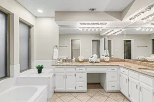 5603 Louise Way Dr, Arlington, TX 76017 - Photo 13