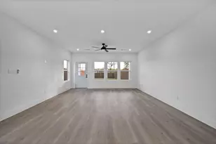 3415 Wendelkin St, Dallas, TX 75215 - Photo 3