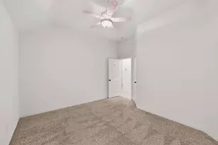 2405 Hammock Lake Dr, Little Elm, TX 75068 - Photo 31