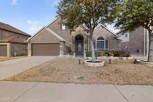 2405 Hammock Lake Dr, Little Elm, TX 75068 - Photo 3