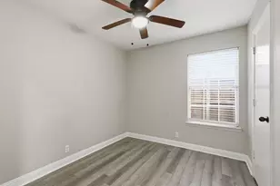 729 Hettie St, Denton, TX 76209 - Photo 9