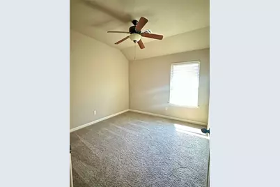 4502 Sapphire Lane, Granbury, TX 76049 - Photo 5