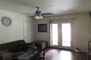 925 Shorecrest Dr, Garland, TX 75040 - Photo 3