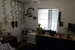 925 Shorecrest Dr, Garland, TX 75040 - Photo 7