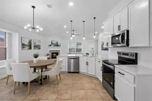 2712 Dawn Spring Dr, Little Elm, TX 75068 - Photo 3