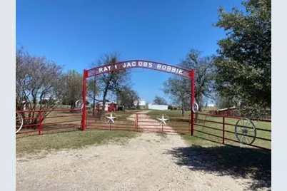 1375 County Road 1030, Corsicana, TX 75110 - Photo 1