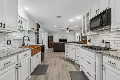 1003 Newell Drive, Hudson Oaks, TX 76087 - Photo 13