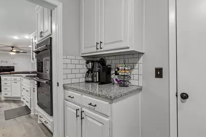 1003 Newell Drive, Hudson Oaks, TX 76087 - Photo 15