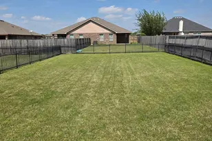 512 Harris St, Gunter, TX 75058 - Photo 9