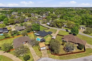 3802 Buena Vista Cir, Granbury, TX 76049 - Photo 37