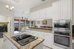 3802 Buena Vista Cir, Granbury, TX 76049 - Photo 13