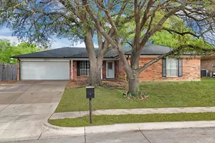 6305 Arthur Dr, Edgecliff Village, TX 76134 - Photo 1