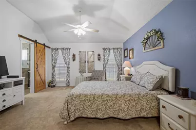 4511 Queenswood Drive, Grand Prairie, TX 75052 - Photo 11