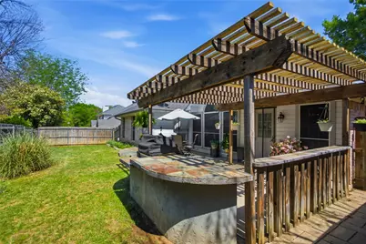 4511 Queenswood Drive, Grand Prairie, TX 75052 - Photo 21