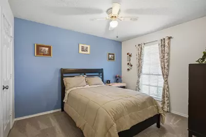 4511 Queenswood Drive, Grand Prairie, TX 75052 - Photo 17