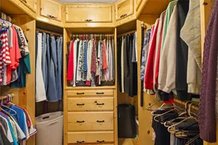 4511 Queenswood Dr, Grand Prairie, TX 75052 - Photo 13