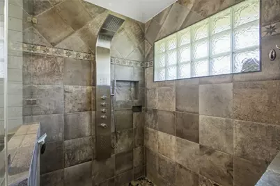 4511 Queenswood Drive, Grand Prairie, TX 75052 - Photo 15