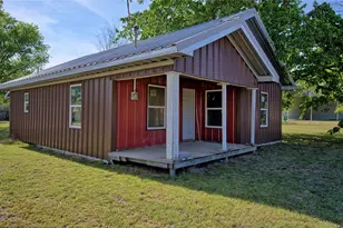 601 Baylor St, Nocona, TX 76255 - Photo 17