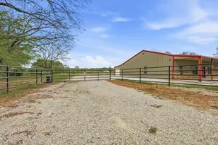 1445 Co Rd 3690, Paradise, TX 76073 - Photo 31