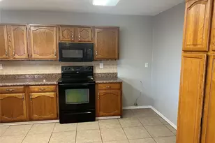 2317 Sharpshire Ln, Arlington, TX 76014 - Photo 7