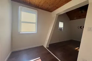 1129 Scenic Dr, Granbury, TX 76048 - Photo 13