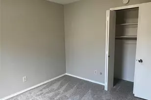 905 Camino Ct, Grand Prairie, TX 75052 - Photo 15