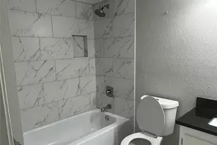 905 Camino Ct, Grand Prairie, TX 75052 - Photo 17