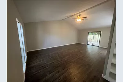 905 Camino Court, Grand Prairie, TX 75052 - Photo 7