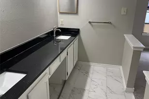 905 Camino Ct, Grand Prairie, TX 75052 - Photo 13