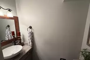 1611 W Mulberry Ave, San Antonio, TX 78201 - Photo 13