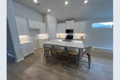 1431 Golden Meadow Drive, Van Alstyne, TX 75495 - Photo 3