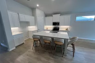 1431 Golden Mdw Dr, Van Alstyne, TX 75495 - Photo 3