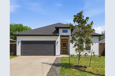 1730 Vilbig Road, Dallas, TX 75208 - Photo 1