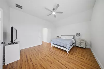 2108 Montclair Lane, Lewisville, TX 75067 - Photo 15