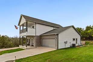 2100 Cactus Alley, Granbury, TX 76048 - Photo 39