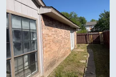 9551 Gonzales Drive, Dallas, TX 75227 - Photo 5