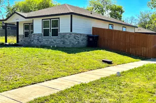 3206 Roberts St, Greenville, TX 75401 - Photo 3