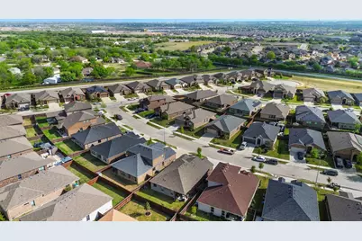 9101 Fescue Drive, Fort Worth, TX 76179 - Photo 5