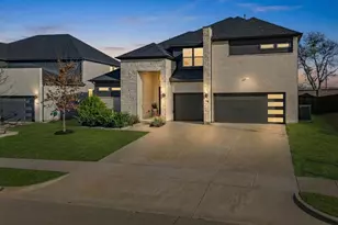 900 Panorama Dr, Allen, TX 75013 - Photo 1